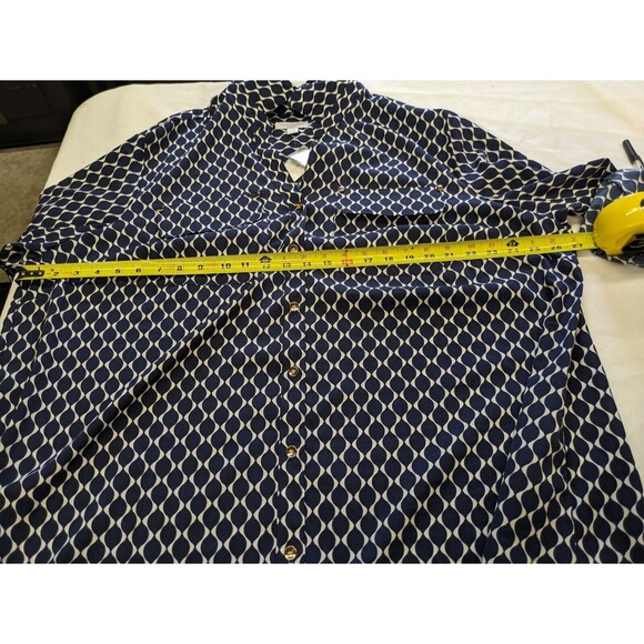 Charter Club Women's Button Down Top Roll Tab Navy Blue Gold Button Blouse 3X - Picture 9 of 10